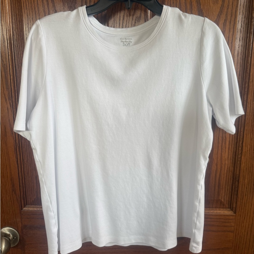 Kim Rogers Classic White Short Sleeve Tee